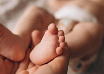 Temuan Bayi Perempuan di Kolong Meja Mushala Kejutkan Warga Legok Tangerang