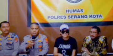 Artis Nikita Mirzani Diperiksa Penyidik Polres Serang Kota