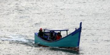 Kapal Nelayan Mati Mesin di Perairan Binuangen Lebak, Satu Nelayan Dilaporkan Hilang