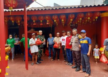 Klenteng Jiu Thian Xian Niu Jelupang, Rayakan Cit Gwee Dengan Berbagi Sembako