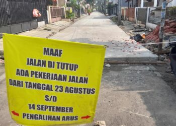 Papan Informasi Proyek Betonisasi di Perumahan PPI 2 Pondok Pucung Tak Nampak, Warga: Sumber Dananya Dari Mana?