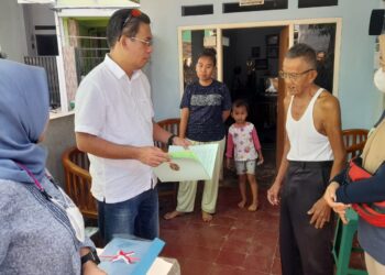 BPN Tangsel Door To Door Antar Sertipikat ke Rumah Warga