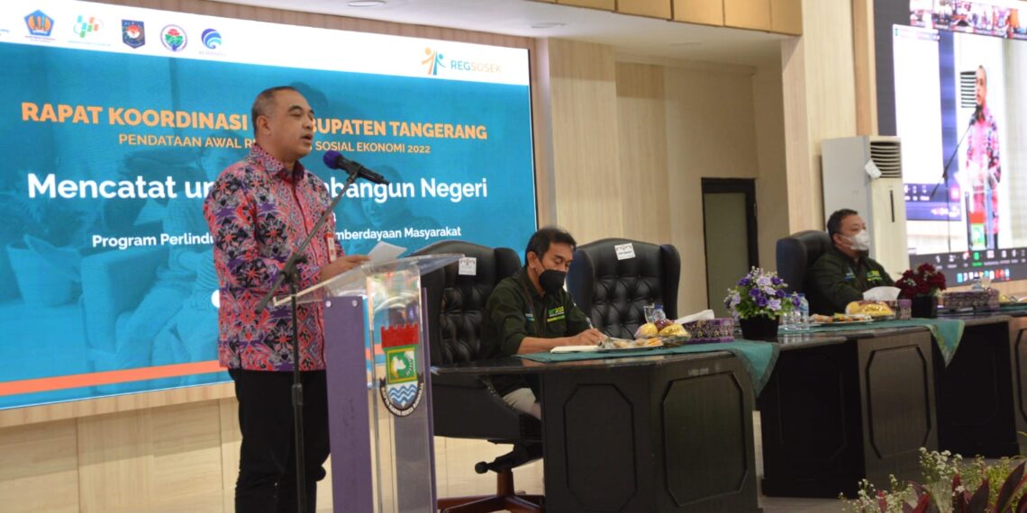 Bupati Tangerang Ahmad Zaki Iskandar ketika membuka acara Rakor pendataan awal Regsosek tahun 2022. FOTO: ISTIMEWA