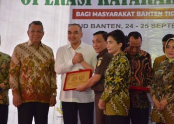 Digelar Kejati Banten, Bupati Zaki Iskandar Hadiri Operasi Katarak dan Hernia Gratis