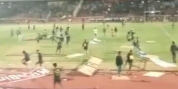 Persebaya Kalah Lawan Rans Nusantara 2-1, Bonek Mengamuk
