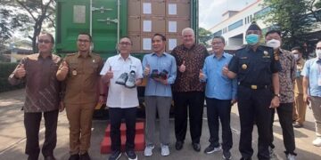 Mendag Lepas Ekspor Ribuan Sepatu Nike Buatan PT Pratama Abadi Industri di Tangsel ke Belanda
