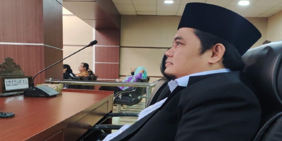 Sekretaris F-PKB DPRD Kota Tangsel, Sudiar.