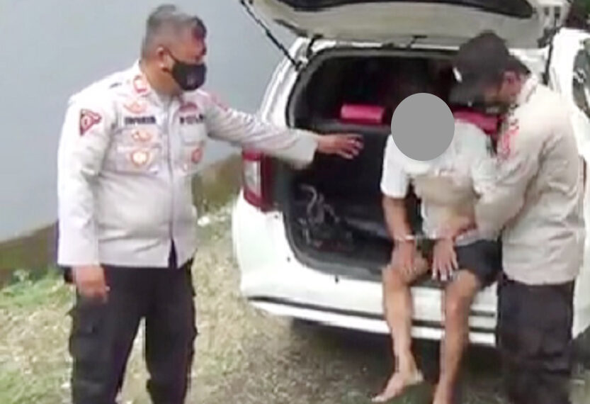Tangkapan kamera video penangkapan pelaku pembunuhan di Tangerang. FOTO: ISTIMEWA