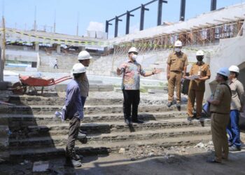 Sidak Pembangunan Venue Pemprov Banten, Wali Kota Tangerang Tegur Pemborong