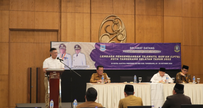 Rapat Kerja Daerah Pengurus Lembaga Pengembangan Tilawatil Qur'an (LPTQ) Kota Tangerang Selatan, di Hotel Santika Premiere.