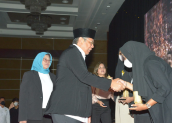 Atlet Berprestasi Kota Tangerang Selatan Terima Penghargaan