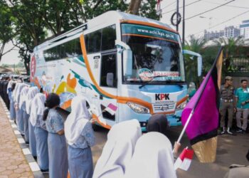 Roadshow Bus KPK Tiba di Tangerang Selatan