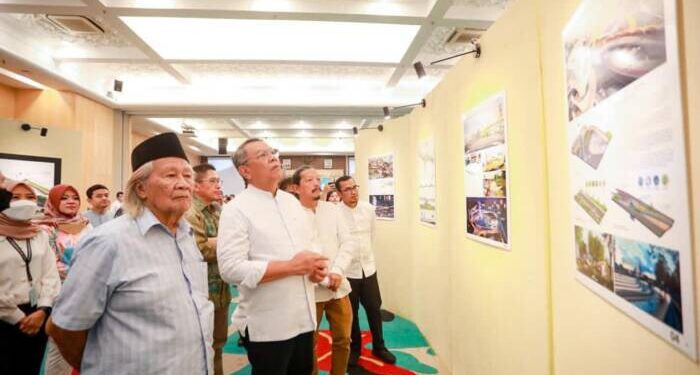 Wali Kota Tangerang Selatan, Benyamin Davnie dan Wakil Wali Kota, Pilar Saga Ichsan menjadi dewan juri kehormatan dalam Sayembara Desain Kawasan Bundaran Maruga. FOTO: ISTIMEWA