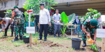 Yon Arhanud 1/Purwa Bajra Cakti Tanam 1.000 Pohon di Keranggan