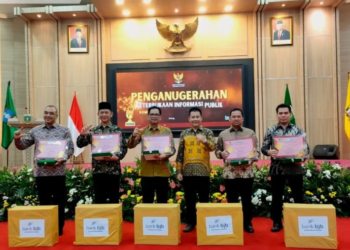 Pemkot Tangsel Raih Penghargaan Badan Publik Informatif 2022
