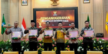 Pemkot Tangsel Raih Penghargaan Badan Publik Informatif 2022