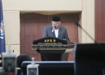 Wali Kota Tangerang Selatan Tanggapi Pandangan Fraksi Soal 4 Raperda