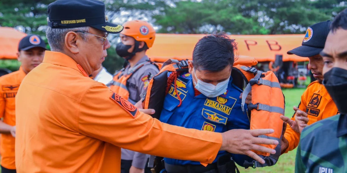 Wali Kota Tangerang Selatan Pimpin Apel Kesiapsiagaan Antisipasi Dampak Bencana