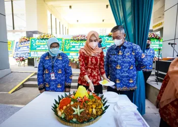 Pemkot Tangerang Selatan Resmikan Ladies Mart dan Galeri di Puspemkot