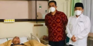 Kabar Mantan Wakil Presiden RI Try Sutrisno Meninggal, Hoax!