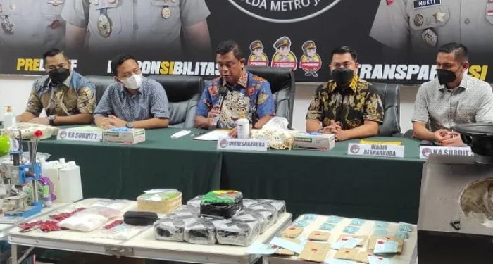 Polda Metro Jaya Bongkar Penyeludupan Sabu Cair dari Iran