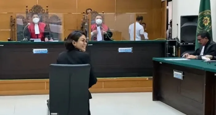 Hakim PN Serang Tolak Eksepsi Nikita Mirzani Soal Kasus Pencemaran Nama Baik