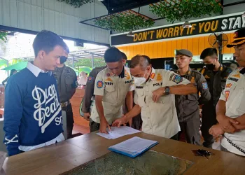 Satpol PP Tangsel Kembali Segel Bangunan Mie Gacoan Serpong
