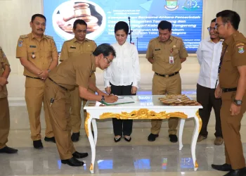 Kajari dan Pemerintah Desa Se-Kabupaten Tangerang Tandatangani Kesepakatan Bersama Penanganan Masalah Hukum