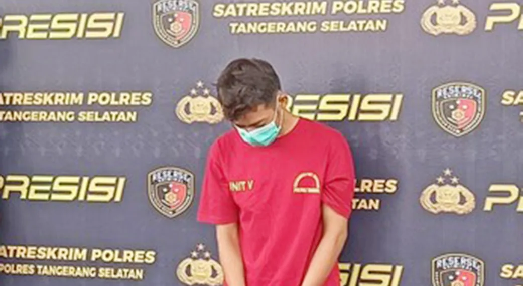 Begal Sadis Empat Kali Bacok Pengemudi Ojek Pangkalan di Tangerang Pakai GolokBegal Sadis Empat Kali Bacok Pengemudi Ojek Pangkalan di Tangerang Pakai Golok