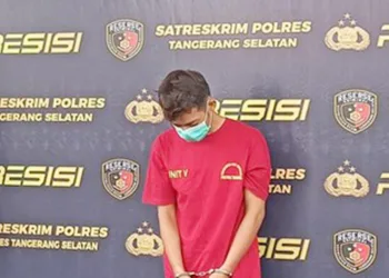 Begal Sadis Empat Kali Bacok Pengemudi Ojek Pangkalan di Tangerang Pakai GolokBegal Sadis Empat Kali Bacok Pengemudi Ojek Pangkalan di Tangerang Pakai Golok