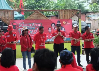HUT Ke-50, PDI Perjuangan Kota Tangsel Tanam Pohon di Bantaran Situ Ciledug Pamulang