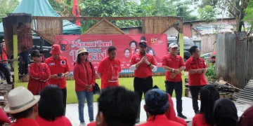 HUT Ke-50, PDI Perjuangan Kota Tangsel Tanam Pohon di Bantaran Situ Ciledug Pamulang