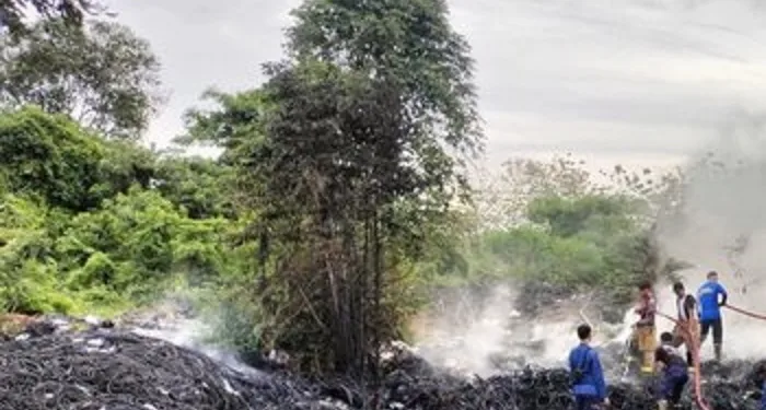 Lapak Limbah Karet Fanbelt di Rajeg Tangerang Terbakar