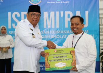 Peringati Isra Mi’raj, IKPP Tangerang Wakafkan Ratusan Mushaf Alqur’an