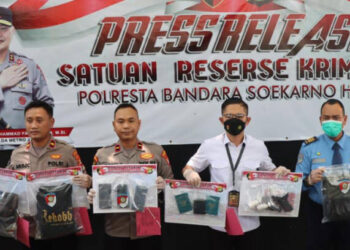 Pura-pura Jadi Polisi, Tiga Pelaku Pemerasan Calon Pekerja Migran Diringkus di Bandara Soetta