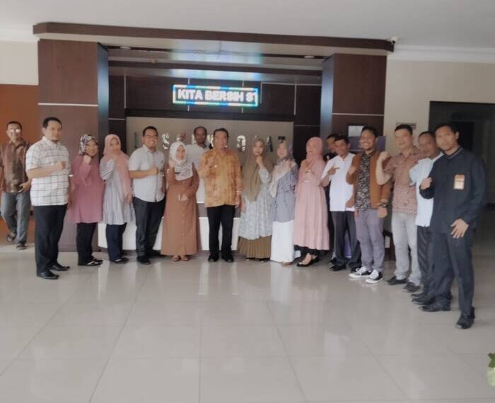 Hari Pertama Kerja di Bulan Ramadan, Pj Gubernur Al Muktabar Inspeksi Kehadiran dan Pelayanan ASN Pemprov Banten