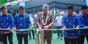 Benyamin Davnie Resmikan Gedung Baru SDN Paku Alam 1