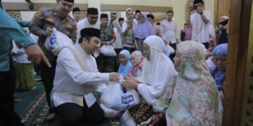 Pemkot Tangerang Bagikan 6000 Paket Sembako