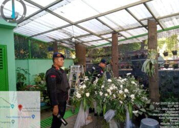 Paskah 2023, Tim Jibom Polda Metro Jaya Sterilisasi Gereja di Tangerang