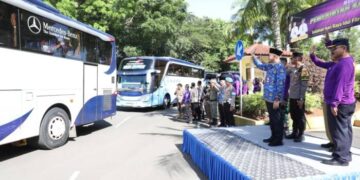 Zaki Iskandar Lepas 28 Bus Mudik Gratis Pemkab Tangerang