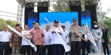 Kemenhub Lepas Ribuan Pemudik di Terminal Poris Plawad Tangerang