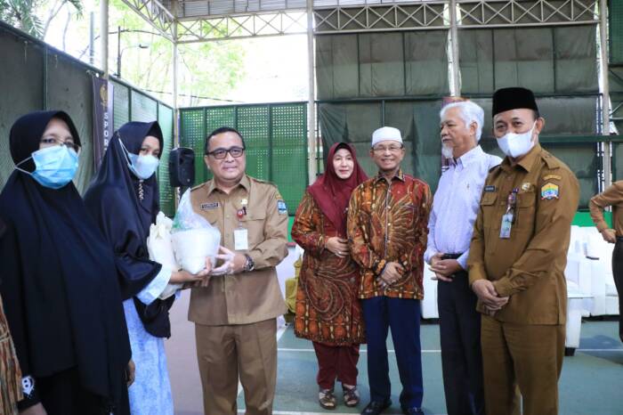 FPPP Serang Bagikan 1400 Paket Sembako