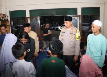 Pokja Wartawan Harian Tangerang Raya Santuni Anak Yatim