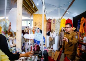 Wakil Wali Kota Tangsel Buka Ajang Pameran Kerajinan