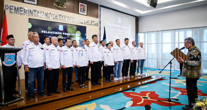Benyamin Davnie Lantik Kepengurusan LKS Tripartit Tangsel - halo banten