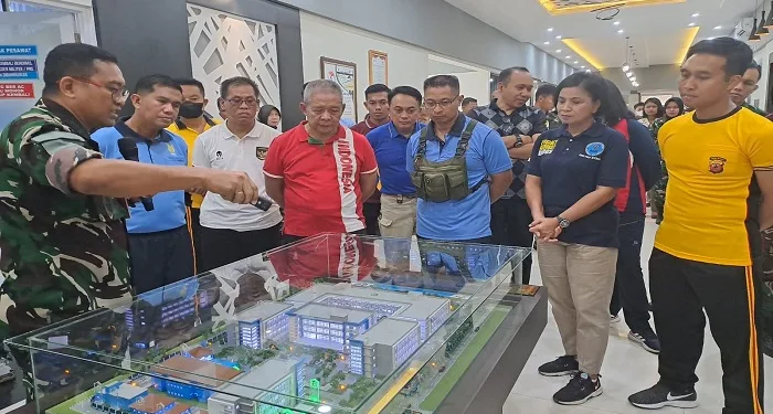 Salah satunya dalam meningkatkan pelayanan kepada masyarakat melalui keberadaan Rumah Sakit Angkatan Udara (RSAU) dr. M. Hassan Toto.