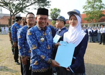 Disdukcapil Kota Serang Dekatkan Pelayanan E-KTP Bagi Siswa, Jemput Bola Nih