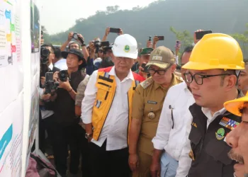Ridwan Kamil Tinjau Lokasi Recana Pembangunan Jalan Tambang