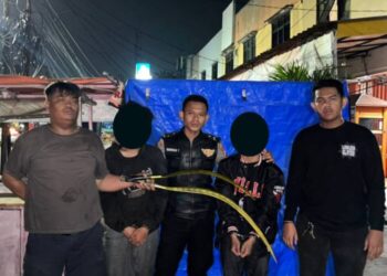 Polres Metro Tangerang Kota Tangkap Dua Remaja Saat Transaksi Senjata Tajam di Tangerang