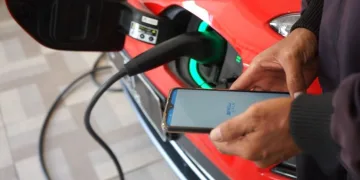 PLN Ajak Masyarakat Pangkas Emisi Karbon Pakai Kendaraan Listrik